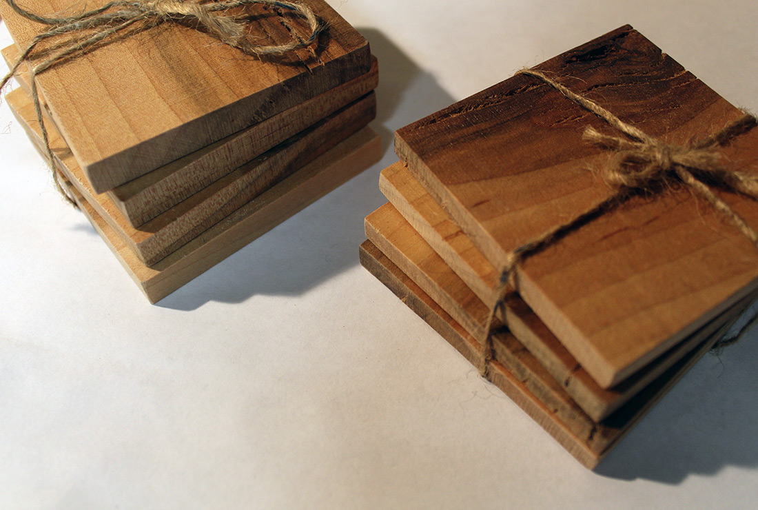 Reclimed oak wood coaster set